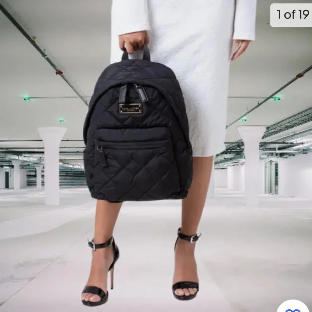 Classic black quilted Marc jacobs backpack - Picture 1 of 13